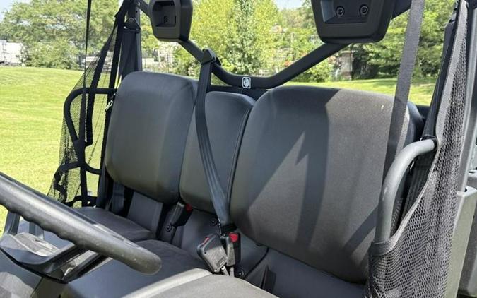 2026 Can-Am® Defender DPS HD9 Stealth Black