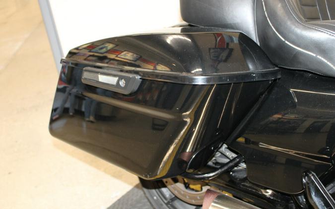 Used 2020 Harley-Davidson Electra Glide Standard Grand American Touring FLHT Motorcycle For Sale In Miami, Florida