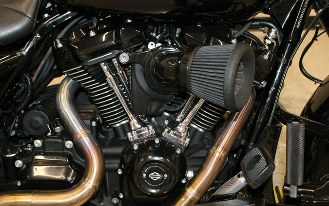 Used 2020 Harley-Davidson Electra Glide Standard Grand American Touring FLHT Motorcycle For Sale In Miami, Florida