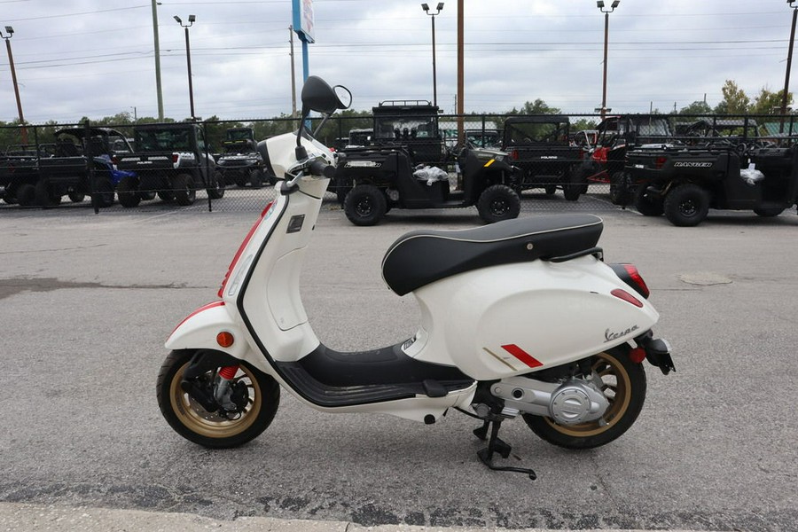 2022 Vespa Sprint 50 Racing Sixties