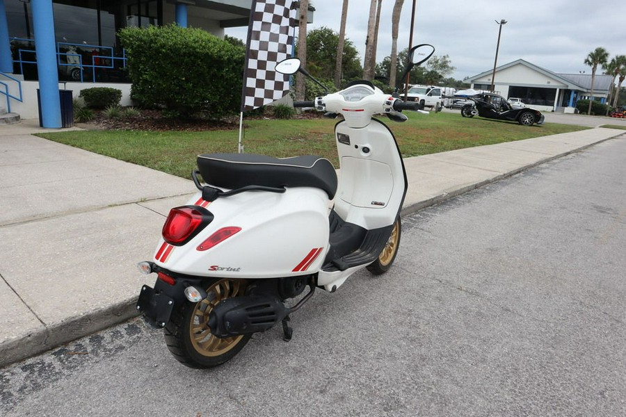 2022 Vespa Sprint 50 Racing Sixties