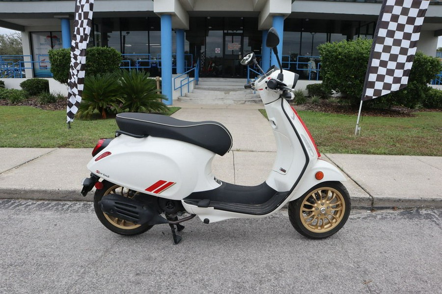 2022 Vespa Sprint 50 Racing Sixties