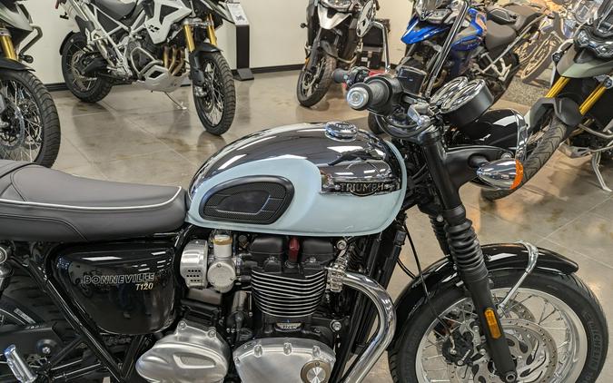 2023 Triumph Bonneville T120 (Chrome Ed)