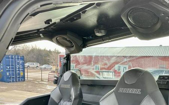 2021 Polaris® General 1000 Deluxe Ride Command