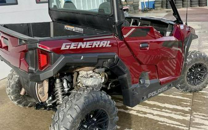 2021 Polaris® General 1000 Deluxe Ride Command