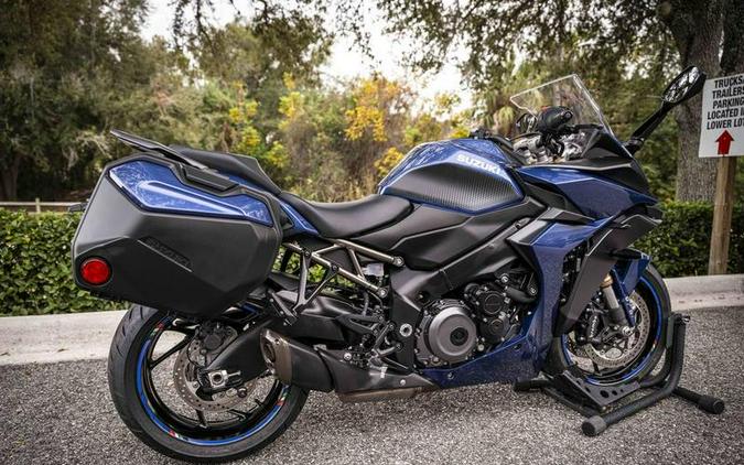 2022 Suzuki GSX-S1000GT Plus