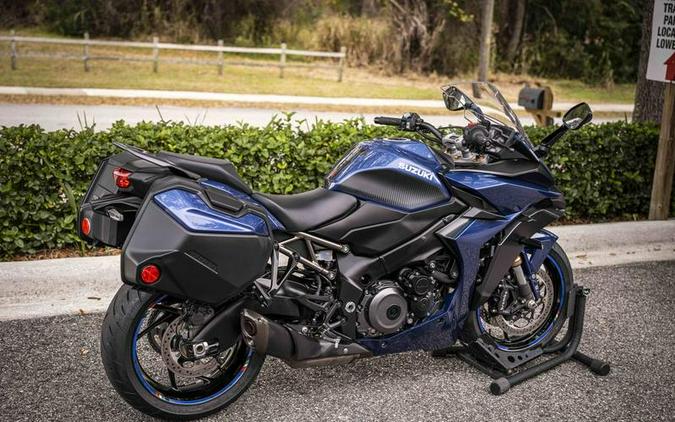 2022 Suzuki GSX-S1000GT Plus
