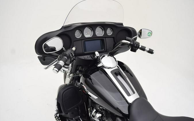 2023 Harley-Davidson FLHTCUTG - Tri Glide Ultra