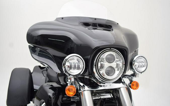 2023 Harley-Davidson FLHTCUTG - Tri Glide Ultra