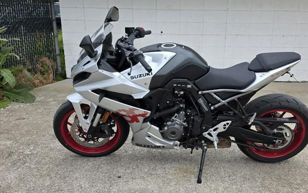 2024 Suzuki GSX 8R