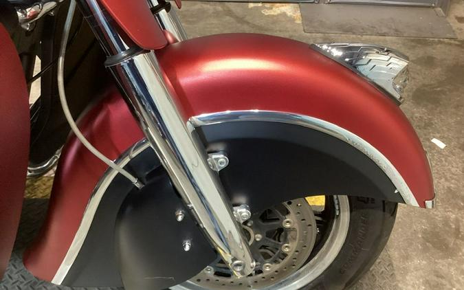 2018 Indian Motorcycle® Roadmaster® ABS Icon Mesa Red Smoke/Thunder Black