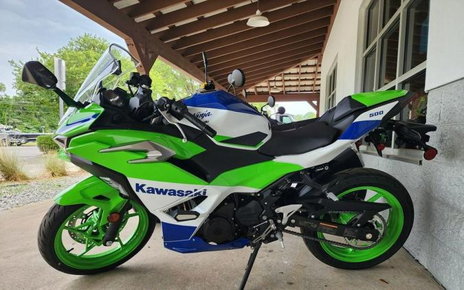 2024 Kawasaki Ninja 500 Review [14 Fast Facts]