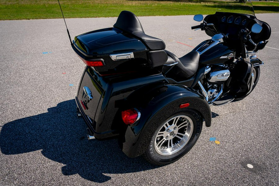 2024 Harley-Davidson® FLHTCUTG - Tri Glide® Ultra