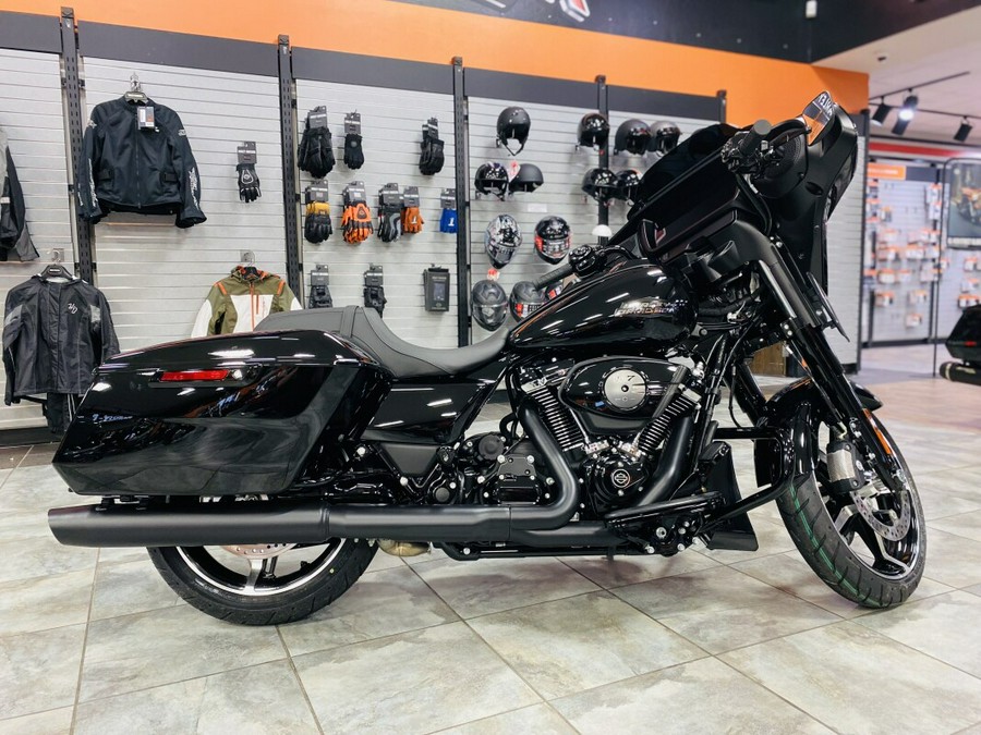 FLHX 2024 Street Glide®