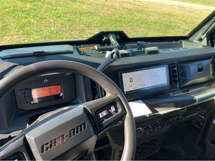 2026 Can-Am DEFENDER LTD CAB HD11 - TAN/BLK