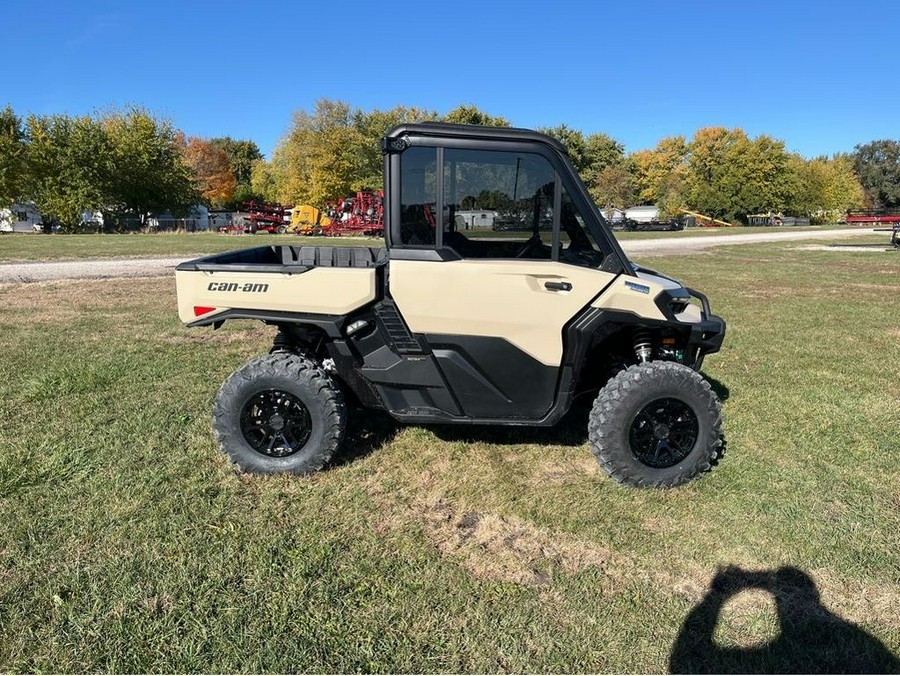 2026 Can-Am DEFENDER LTD CAB HD11 - TAN/BLK