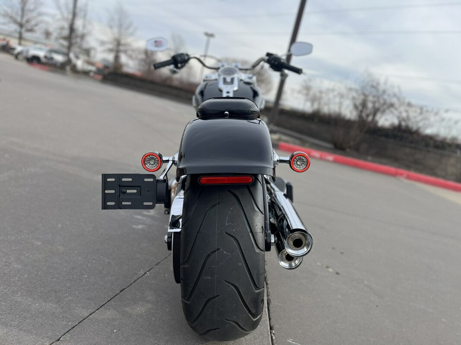 2026 Harley-Davidson® Fat Boy® FLFB Vivid Black Chrome Trim