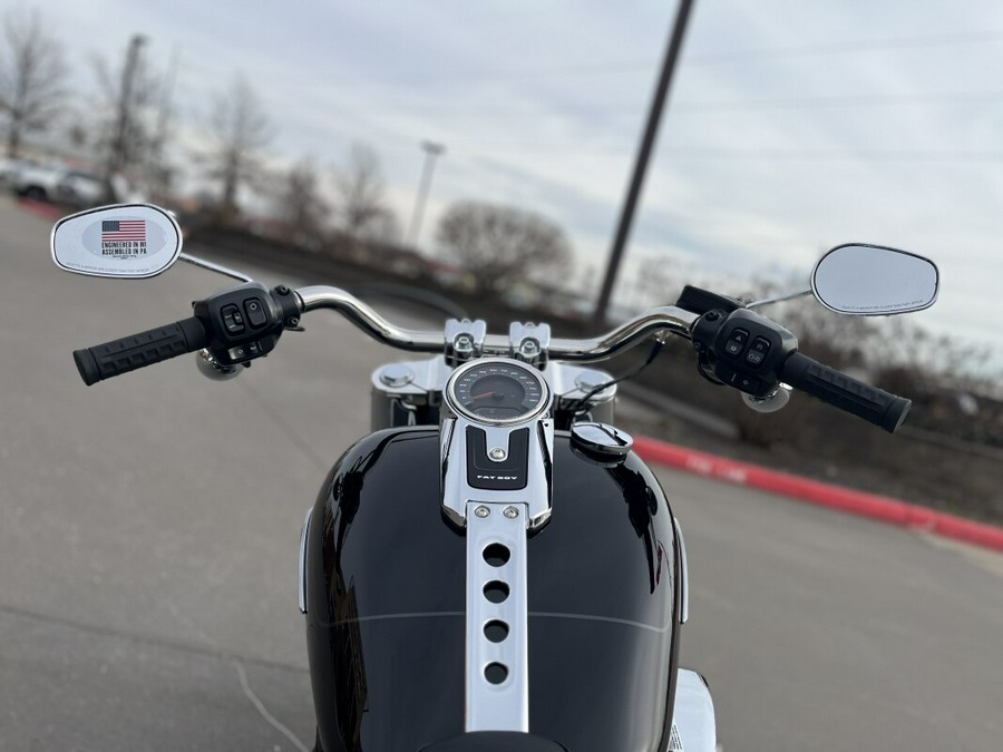 2026 Harley-Davidson® Fat Boy® FLFB Vivid Black Chrome Trim