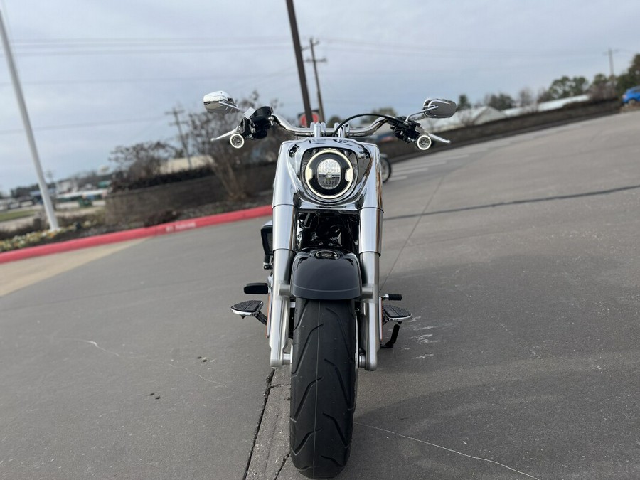2026 Harley-Davidson® Fat Boy® FLFB Vivid Black Chrome Trim