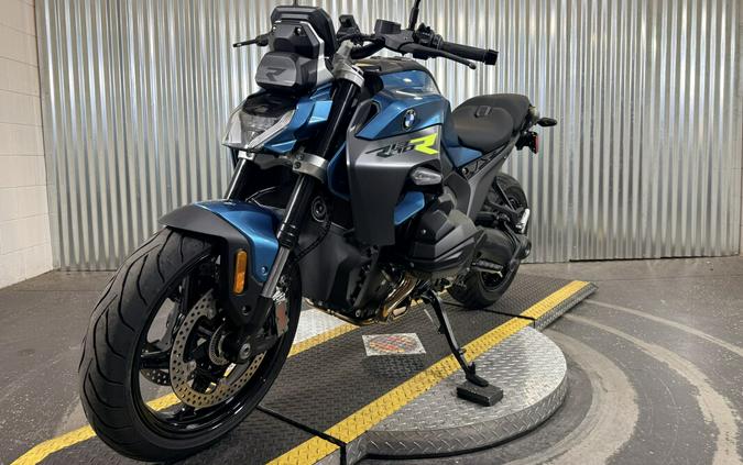 2026 BMW R 1300 R