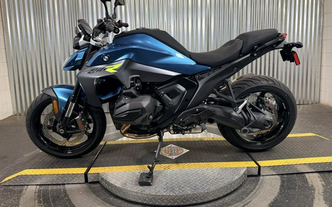 2026 BMW R 1300 R