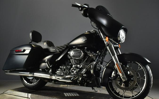 2022 Harley-Davidson Street Glide Special