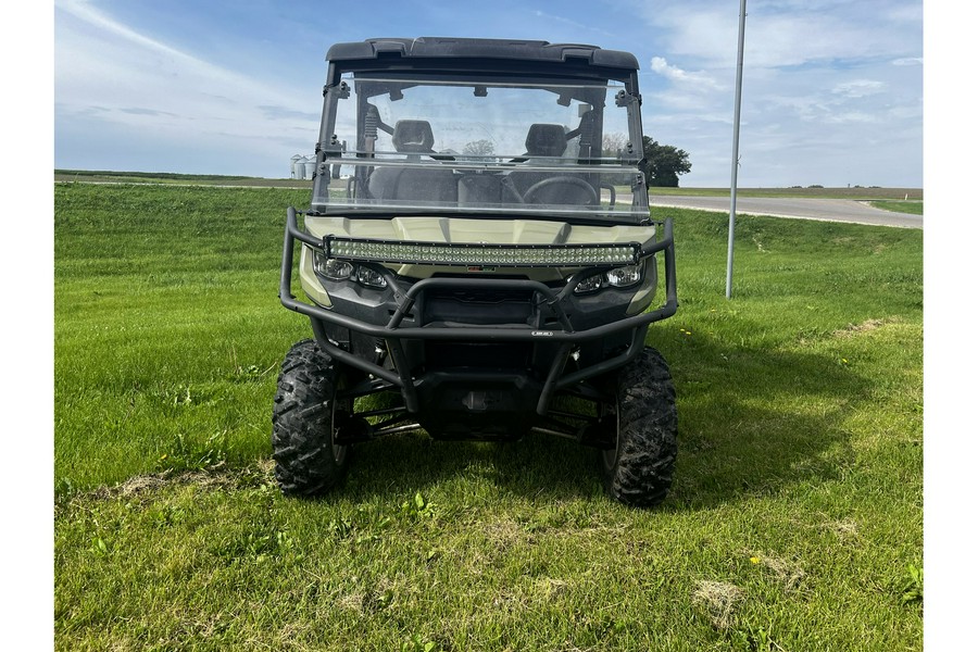 2016 Can-Am Defender DPS HD8