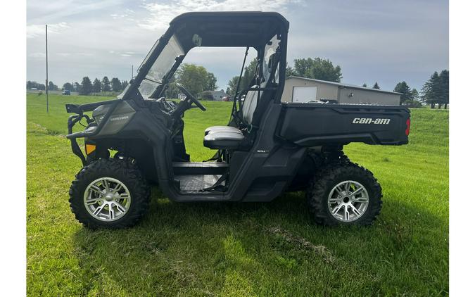 2016 Can-Am Defender DPS HD8