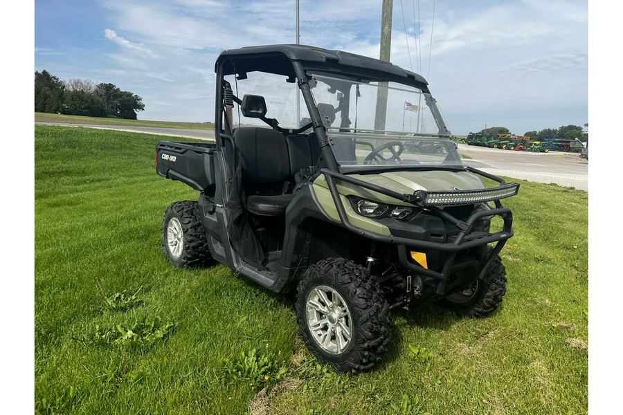 2016 Can-Am Defender DPS HD8