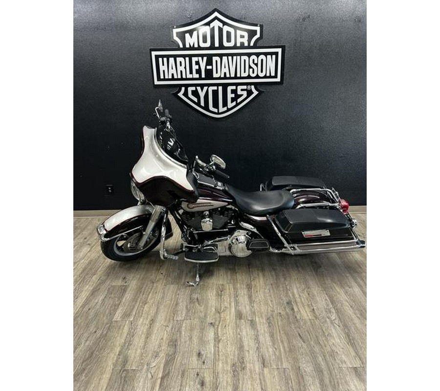 2007 Harley-Davidson® FLHTC - Electra Glide® Classic