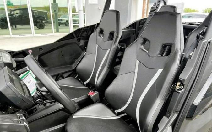 2026 Can-Am® Commander MAX XT 700