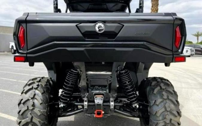2026 Can-Am® Commander MAX XT 700