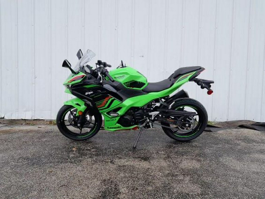 2024 Kawasaki Ninja® 500 KRT Edition SE ABS