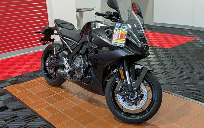 2025 Suzuki GSX-8R