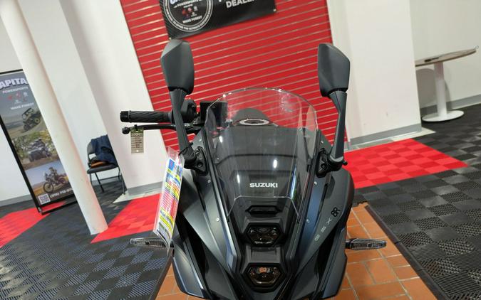 2025 Suzuki GSX-8R