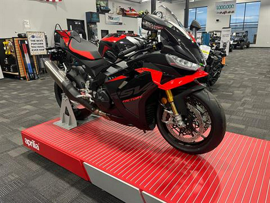 2026 Aprilia RSV4 Factory 1100