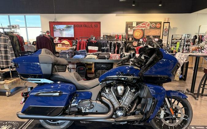 2025 Indian Pursuit Dark Horse Springfield Blue Vivid Crysta