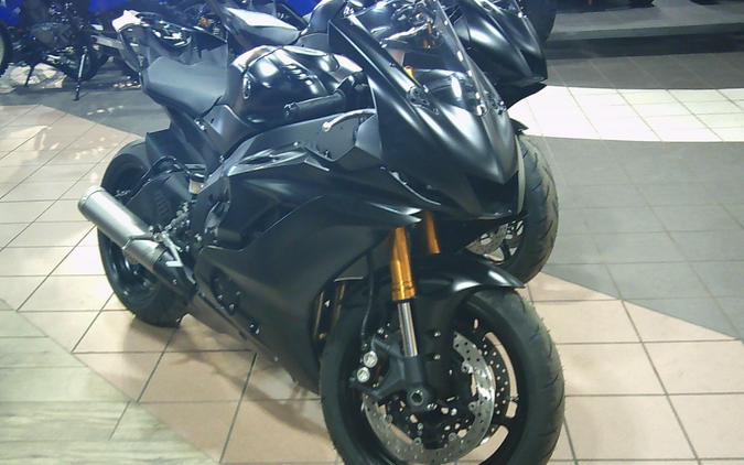 2026 YAMAHA YZF-R6 RACE