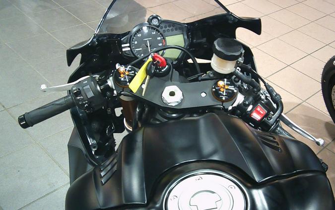 2026 YAMAHA YZF-R6 RACE
