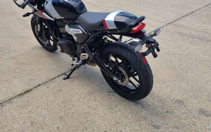 2026 Triumph Thruxton 400