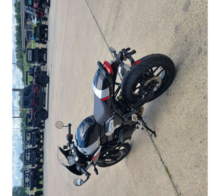 2026 Triumph Thruxton 400