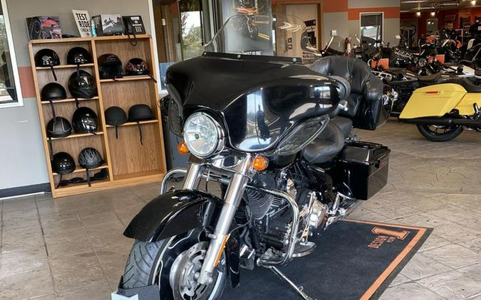 2011 Harley-Davidson FLHX - Street Glide