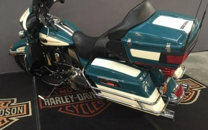 2009 Harley-Davidson® FLHTCU - Ultra Classic® Electra Glide®