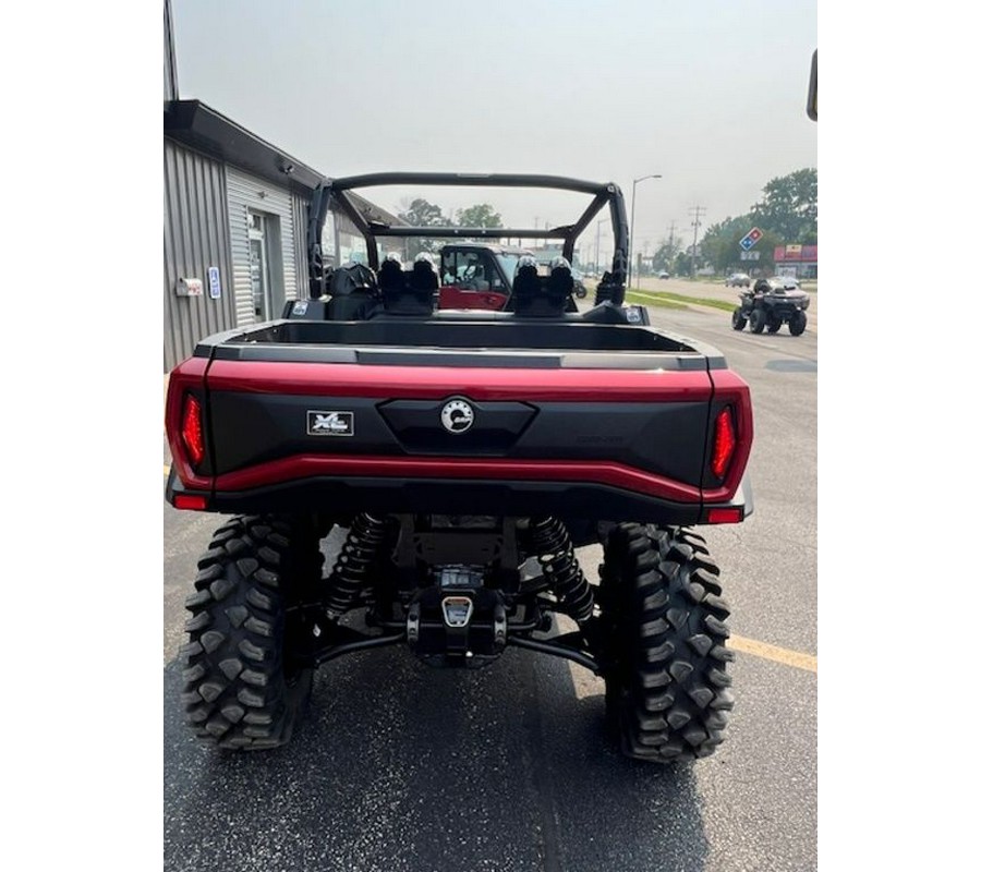 2025 Can-Am® Commander X mr 1000R FIRE RED