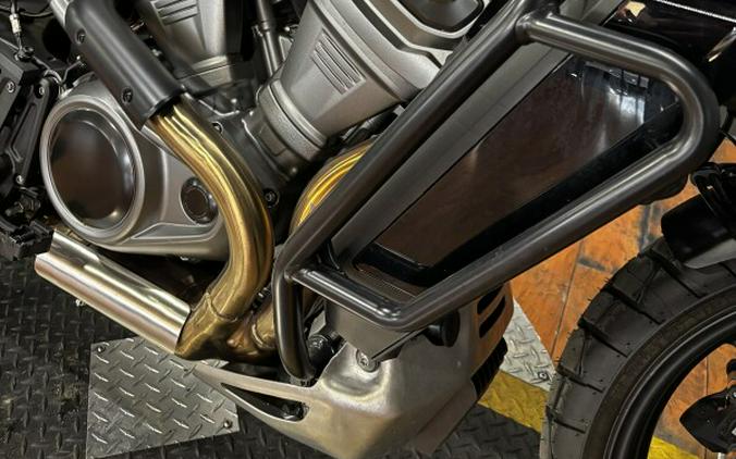 2023 Harley-Davidson® Pan America™ 1250 Special BLACK