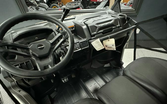 2025 Can-Am Defender XT HD9