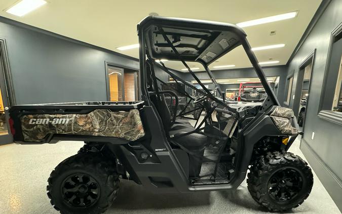 2025 Can-Am Defender XT HD9