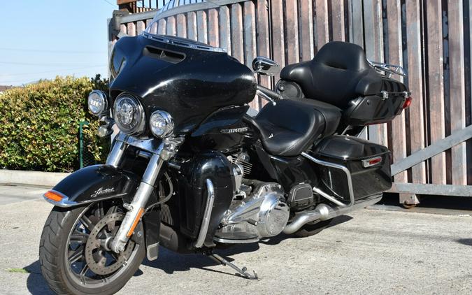 2019 Harley-Davidson® Ultra Limited FLHTK