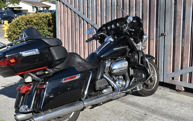 2019 Harley-Davidson® Ultra Limited FLHTK