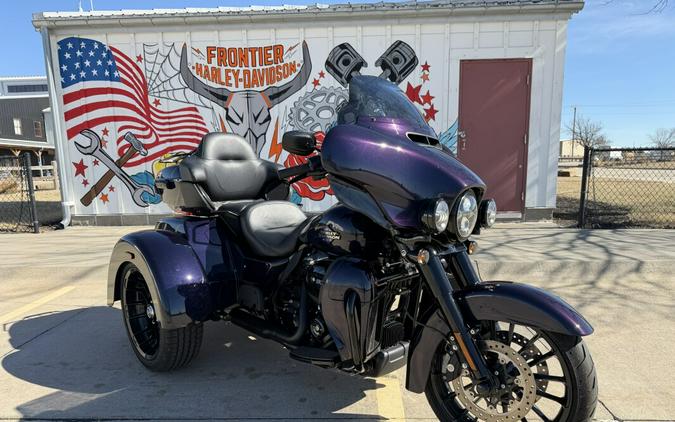 FLHTCUTG 2025 Tri Glide® Ultra